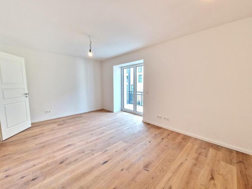 *Cityliving mit Charakter: Neubauwohnung in historischem Gebäude* 4-Zimmer-Wohnung mit 2 Balkonen 4 zimmer