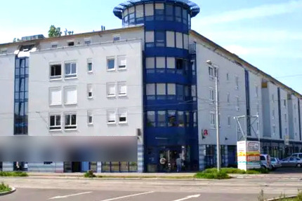 Charmante 1,5-Zimmer-Wohnung mit Balkon in zentraler Lage von Halle 1 zimmer