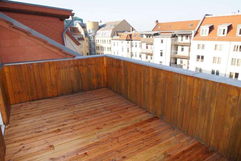 Leerstand ab 01.10.2025 -Große 2-Zi-ETW mit Dachloggia direkt am Lene-Voigt-Park