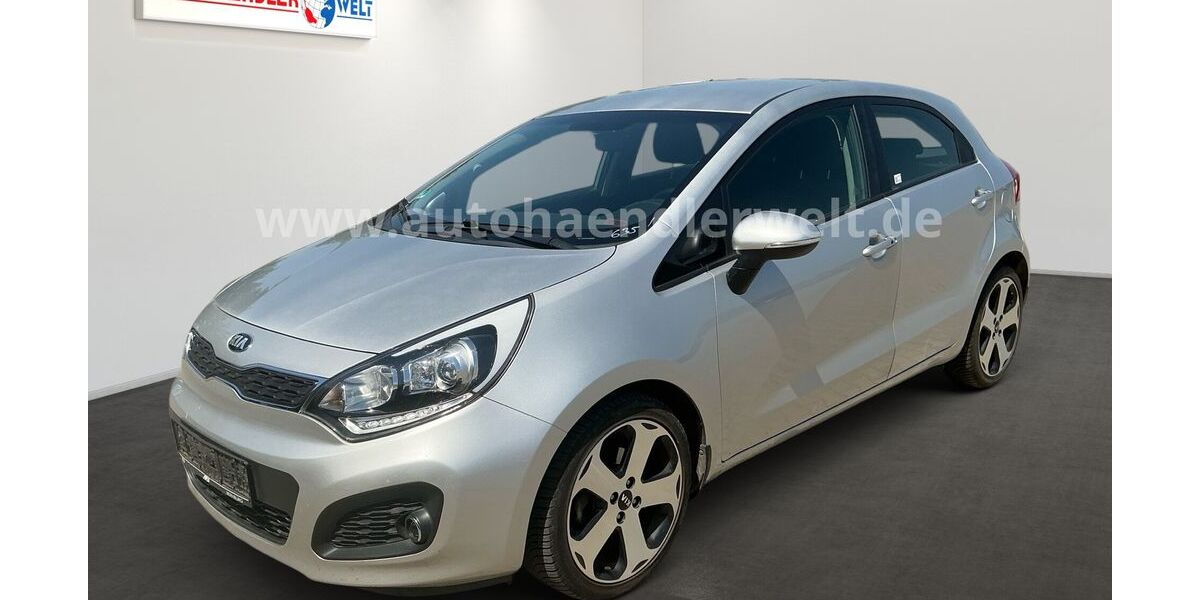 Kia Rio 117.130 km 3.899 &euro; Brehna 06796