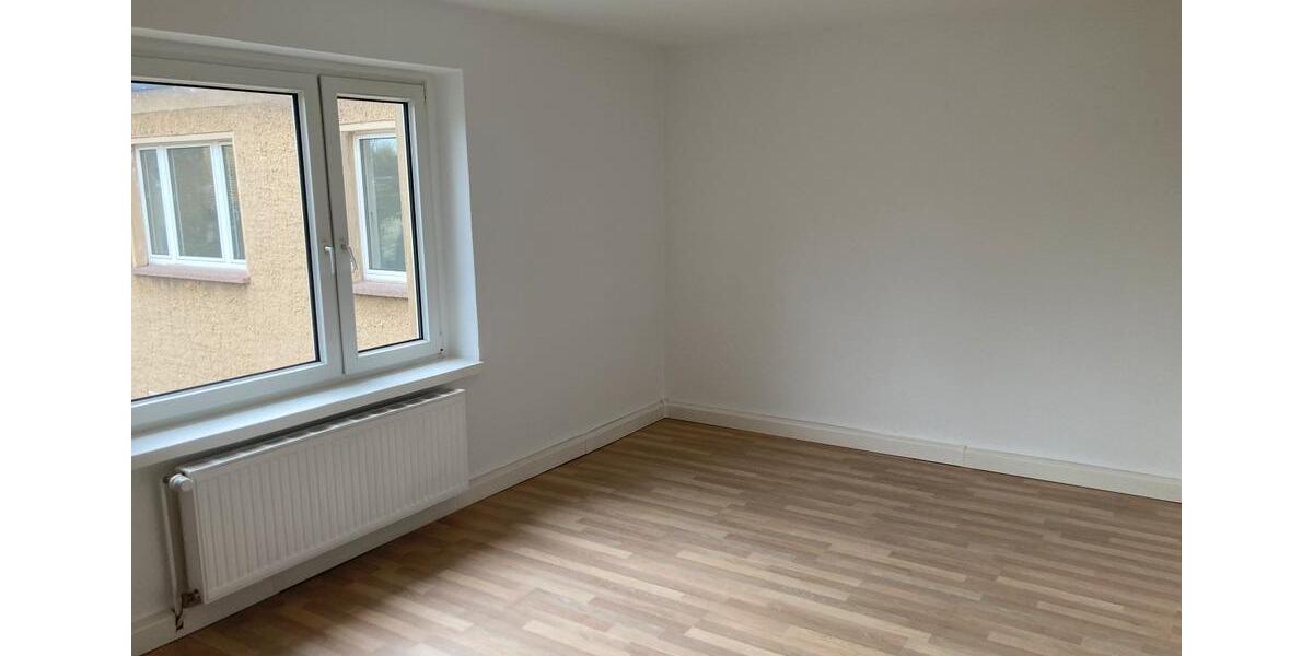 Etagenwohnung Borna - 3 Zimmer, 68 m&sup2;, 450&euro; | Angebot:26339651