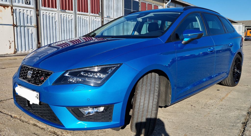 Seat Leon 127.000 km 12.990 &euro; Merseburg (Saale) 06217