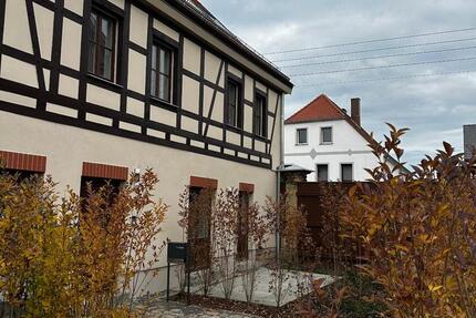 +++ Reihenhaus mit 3 Ebenen, Terrasse, Stellplatz u.v.m. +++ 4.5 zimmer