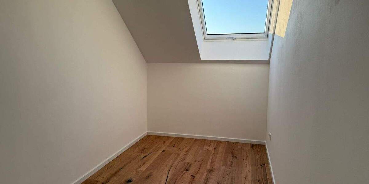 Reihenmittelhaus Kabelsketal Großkugel - 6 Zimmer, 170 m&sup2;, 1.775&euro; | Angebot:25733660