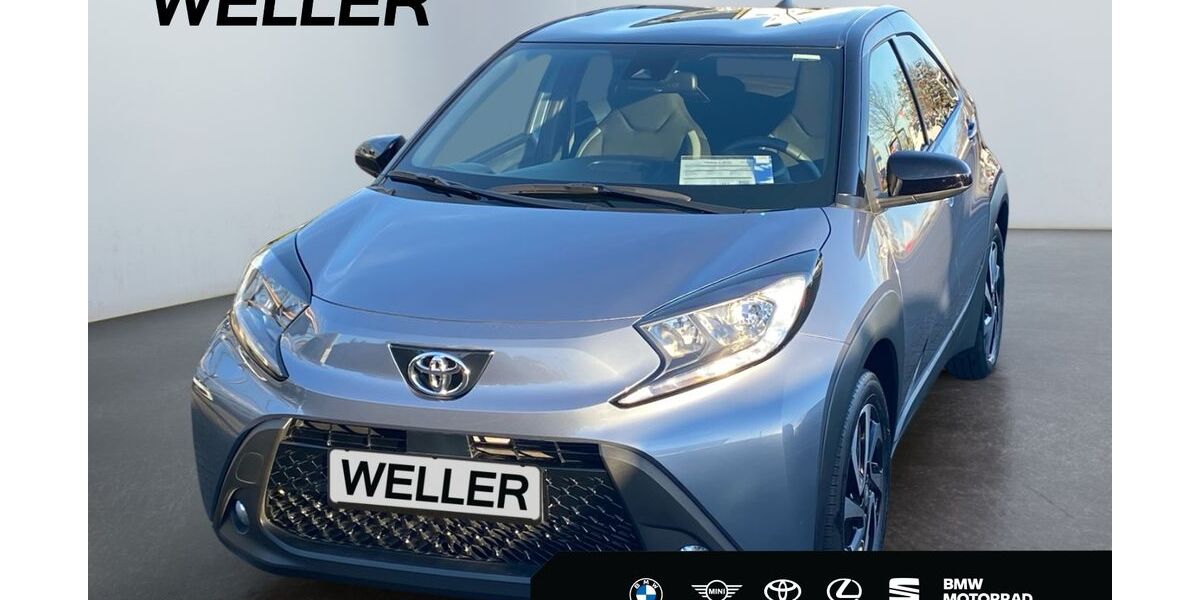 Toyota Aygo (X) 3.693 km 15.990 &euro; Leipzig 04178