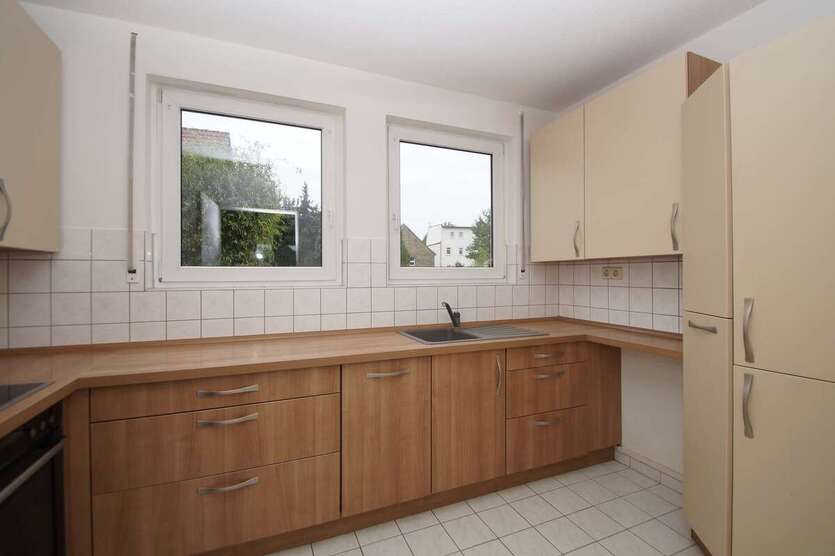 Gepflegte Doppelhaushälfte mit Keller und Stellplatz zwischen Halle (Saale) und Leipzig 4 zimmer