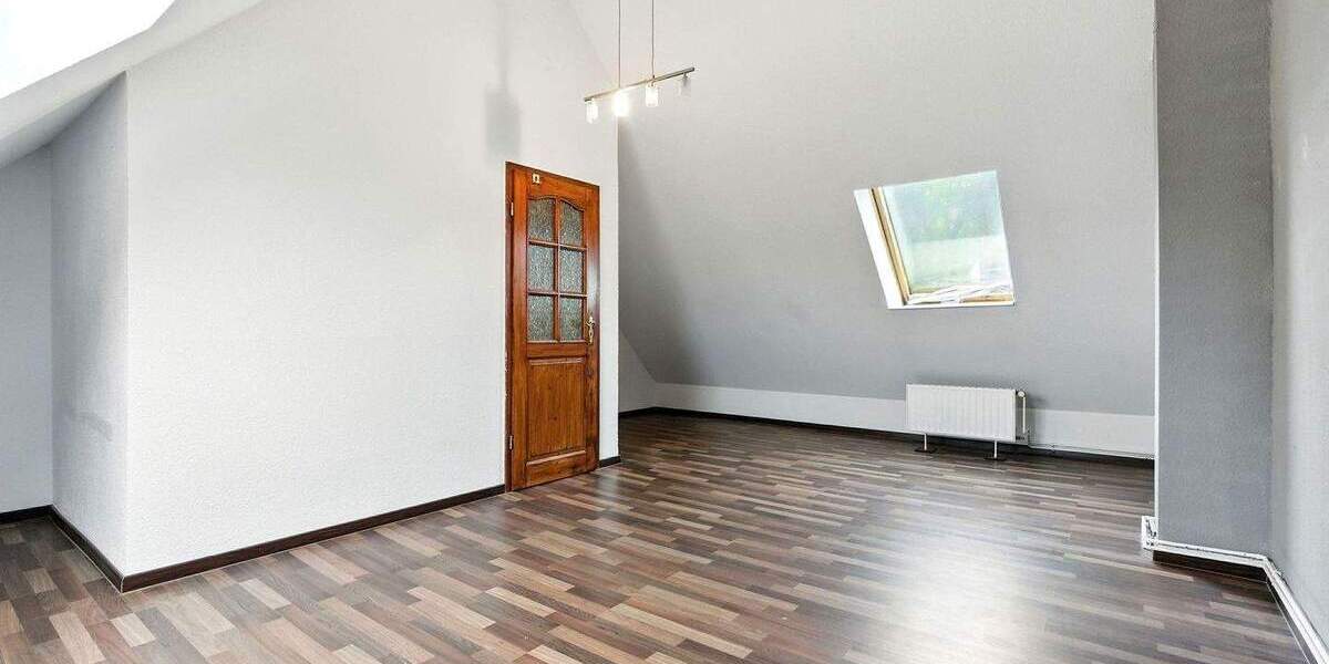Reihenmittelhaus Kötschlitz Kötschlitz - 4 Zimmer, 109 m&sup2;, 220.000&euro; | Angebot:25425290