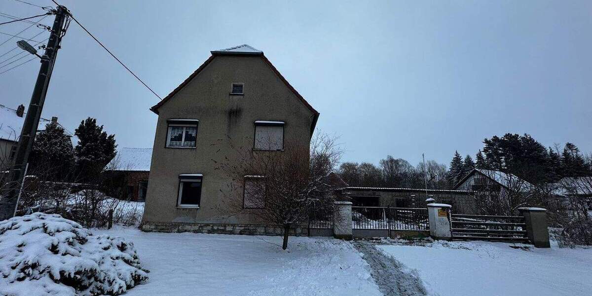 Einfamilienhaus Bad Dürrenberg Oebles-Schlechtewitz - 5 Zimmer, 110 m&sup2;, 30.000&euro; | Angebot:25771900