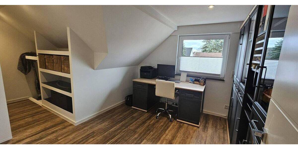 Doppelhaushälfte Leipzig Mockau-Nord - 5 Zimmer, 165 m&sup2;, 1.900&euro; | Angebot:26243861