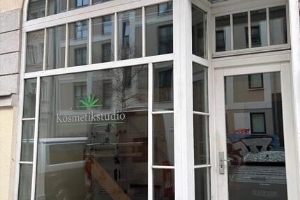 Vielseitige Gewerbeeinheit mit Schaufensterfront – ideal für Kosmetikstudio oder Praxis zimmer