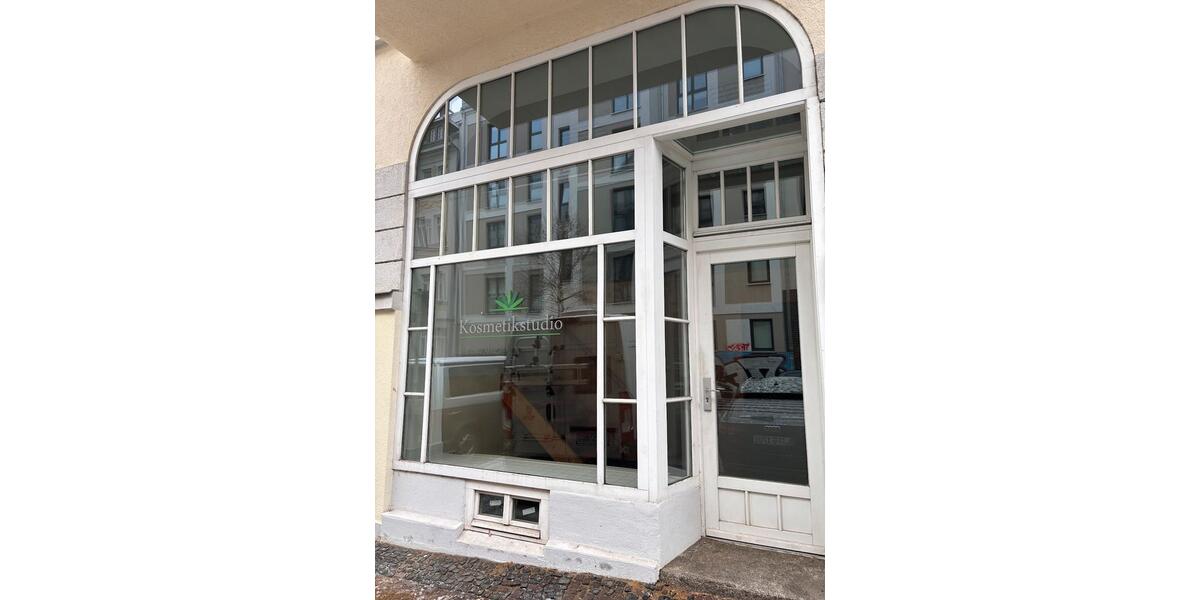 Vielseitige Gewerbeeinheit mit Schaufensterfront – ideal für Kosmetikstudio oder Praxis zimmer
