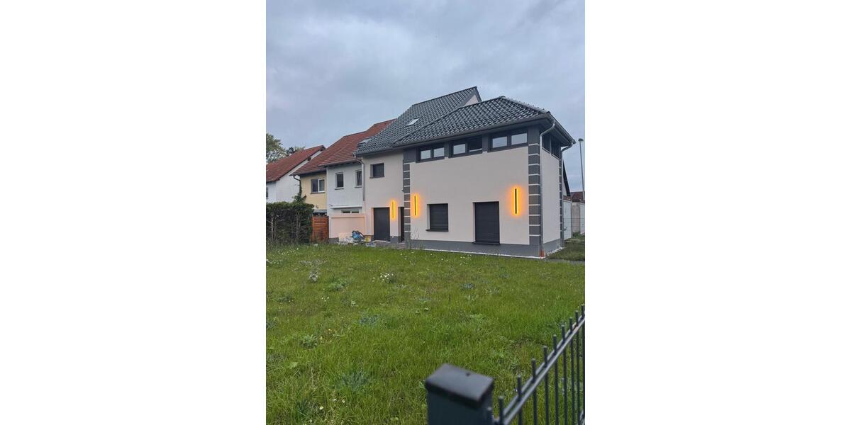 Reihenhaus Delitzsch - 6 Zimmer, 145 m&sup2;, 2.090&euro; | Angebot:26270755