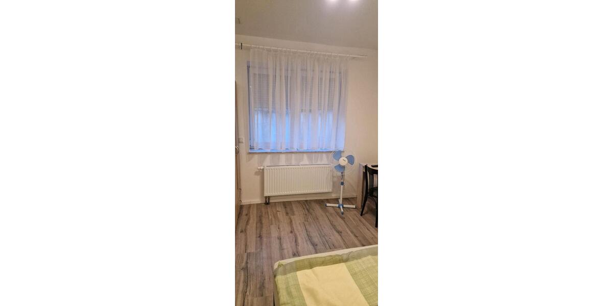 Etagenwohnung Schkeuditz - 1 Zimmer, 18 m&sup2;, 700&euro; | Angebot:25793056