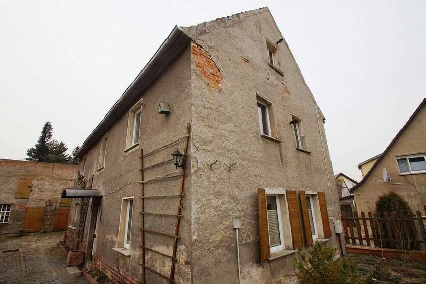 Raum trifft Vision – Einfamilienhaus mit Potenzial in Zembschen 6 zimmer