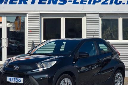 Toyota Aygo (X) 15.765 km 15.990 &euro; Leipzig 04349
