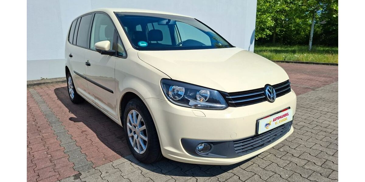 VW Touran 434.625 km 4.400 &euro; Borna 04552