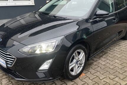 Ford Focus 76.998 km 17.899 &euro; Leuna 06237