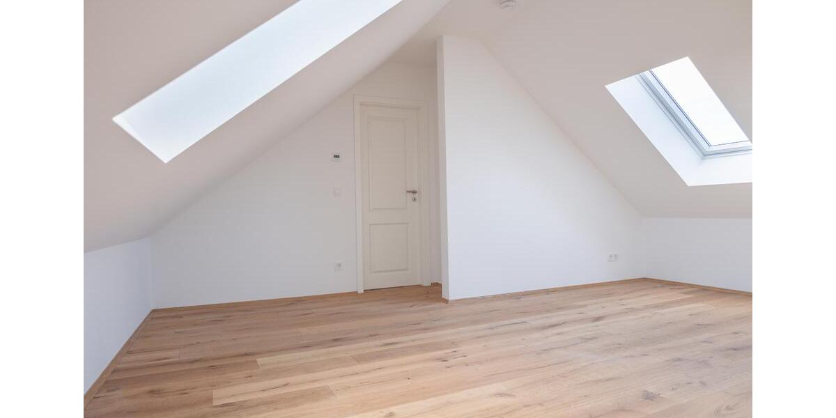 Etagenwohnung Leipzig Ost - 4 Zimmer, 99 m&sup2;, 1.482&euro; | Angebot:26277571