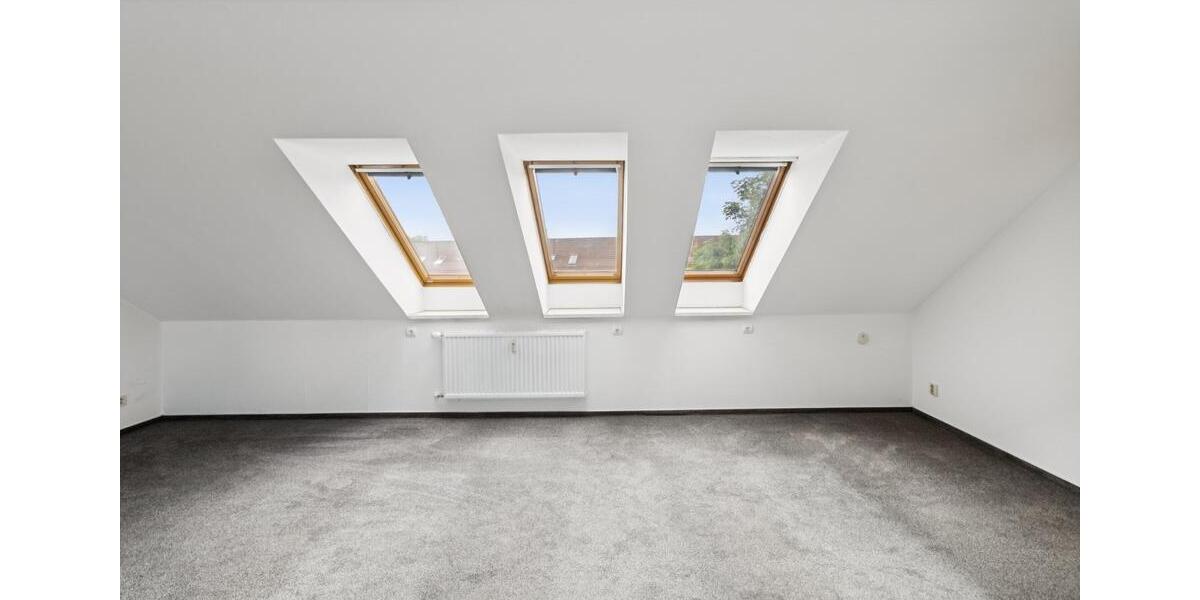 Dachgeschoßwohnung Neukieritzsch - 3 Zimmer, 72 m&sup2;, 48.500&euro; | Angebot:26877882