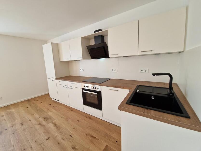 *Cityliving mit Charakter: Neubauwohnung in historischem Gebäude* 4-Zimmer-Wohnung mit 2 Balkonen 4 zimmer