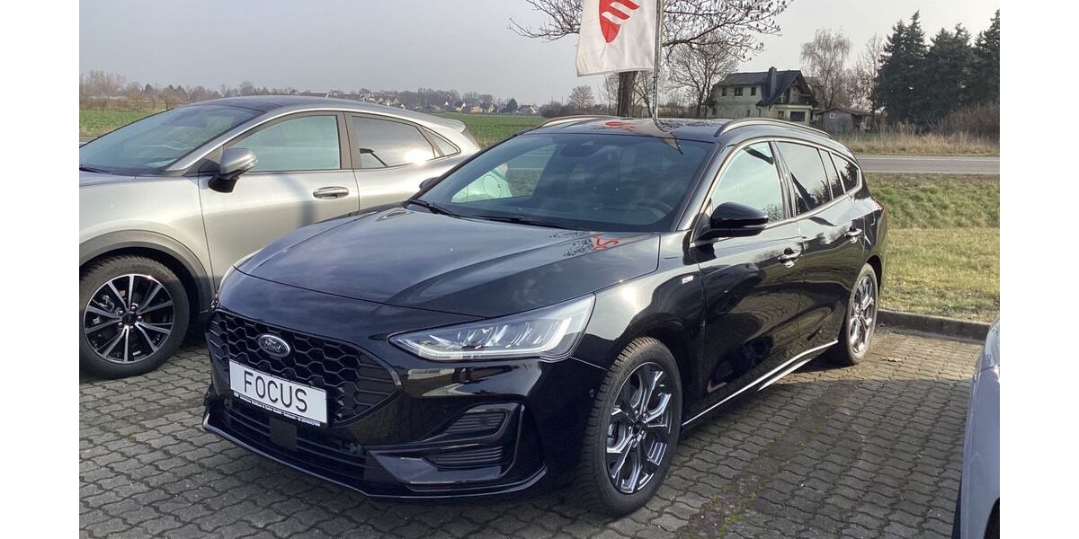 Ford Focus 8.700 km 24.490 &euro; Delitzsch 04509