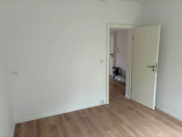 Wohnung zum Mieten in Halle (Saale) 354 € 56.98 m²