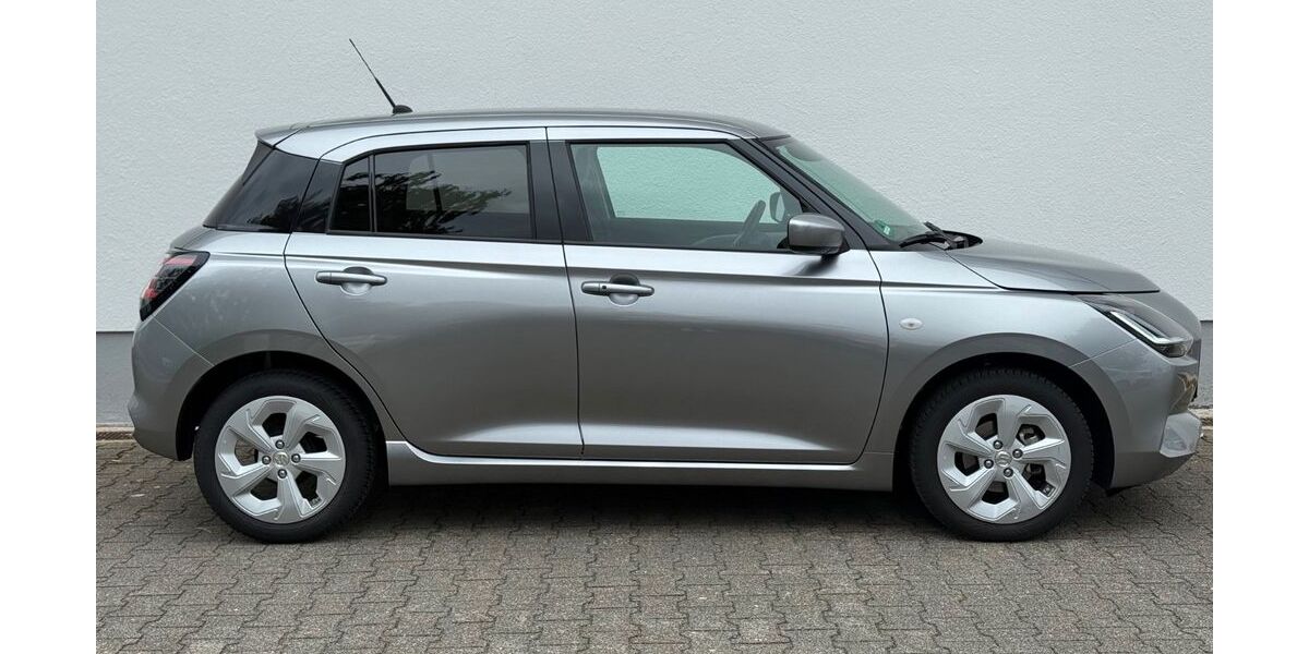 Suzuki Swift 10.900 km 15.979 &euro; Schkeuditz 04435