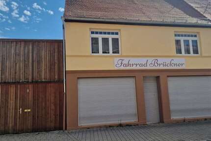 Haus zum Kaufen in Hohenmölsen 140.000 € 180 m² 4 zimmer