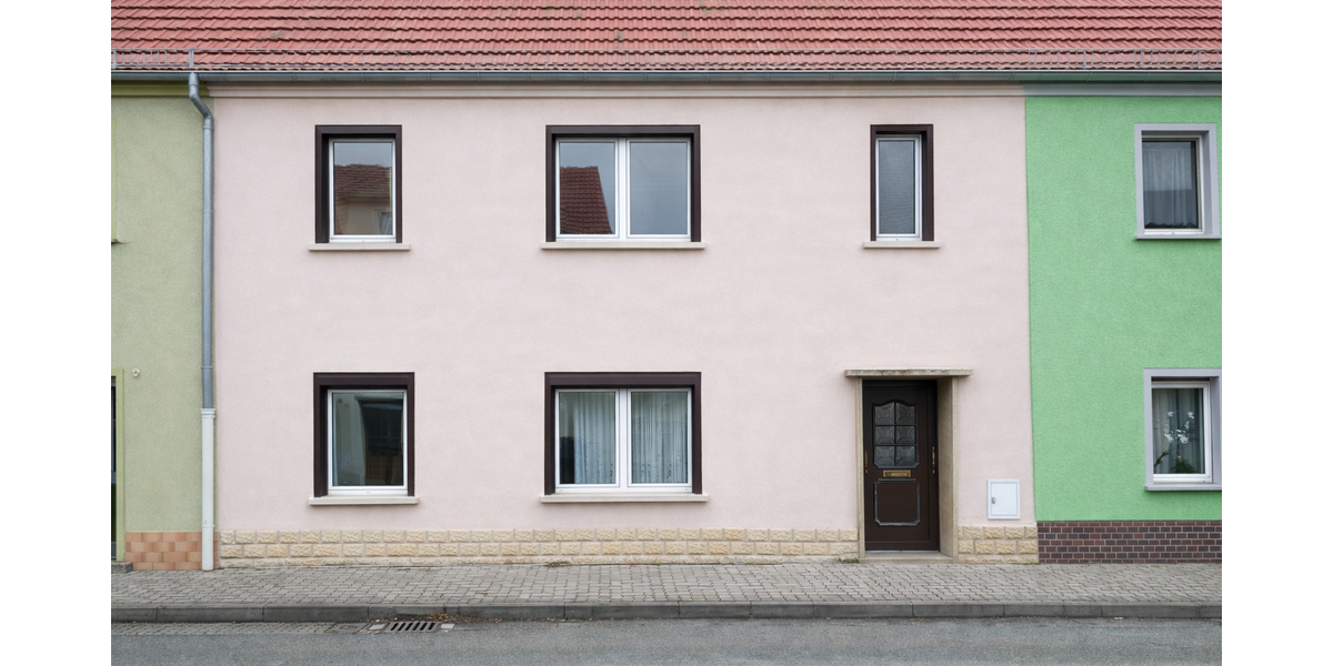 Einfamilienhaus Hohenmölsen - 4 Zimmer, 100 m&sup2;, 70.000&euro; | Angebot:25230761