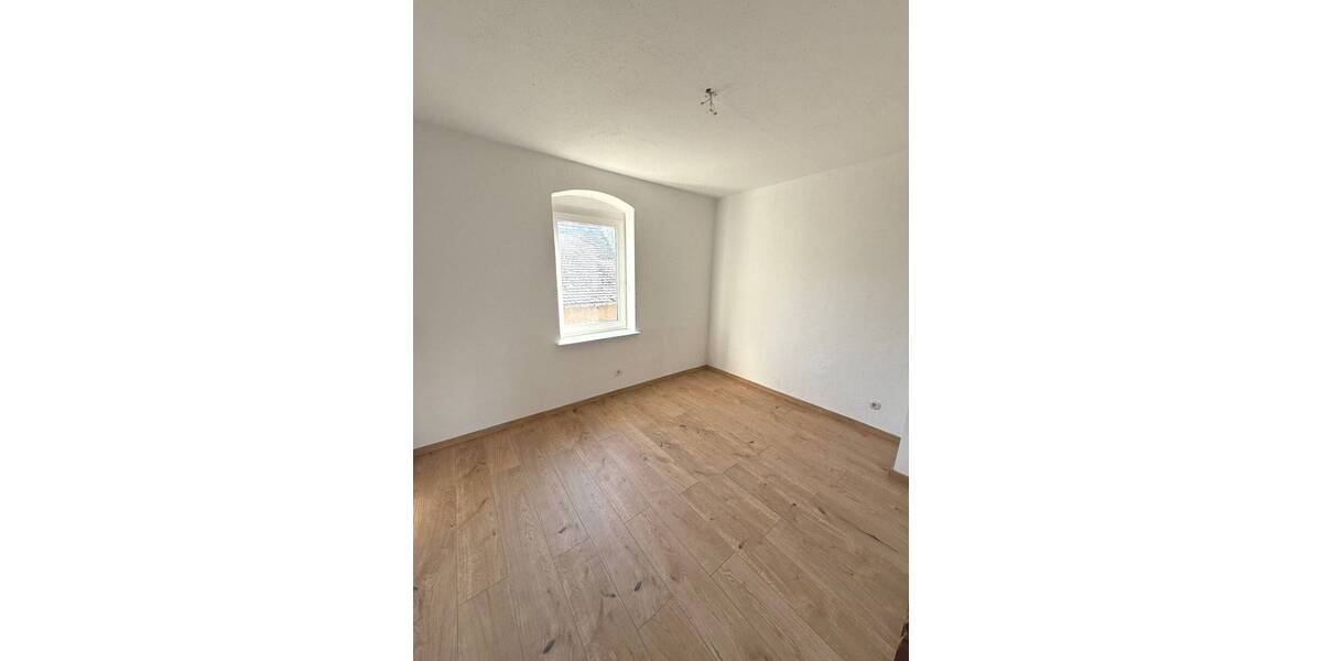 *3-Raumwohnung in Cannewitz bei Grimma sucht SIE* 3 zimmer