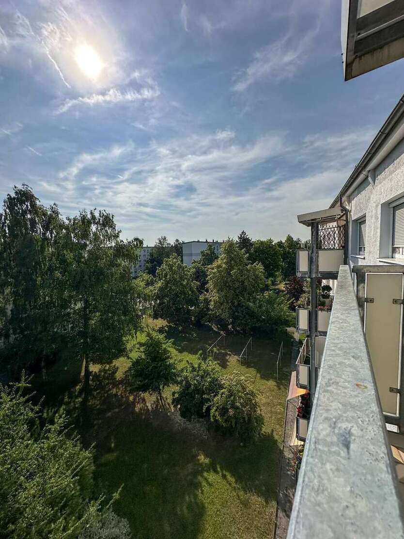 7,22 % Sollrendite - Frisch sanierte 3-Zimmer-Wohnung mit Balkon im Leipziger Neuseenland 3 zimmer