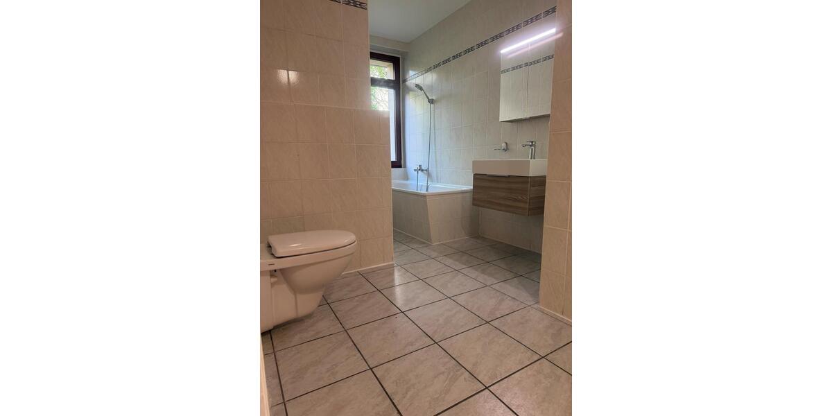 Etagenwohnung Leipzig Mitte - 3 Zimmer, 98 m&sup2;, 1.150&euro; | Angebot:26705457