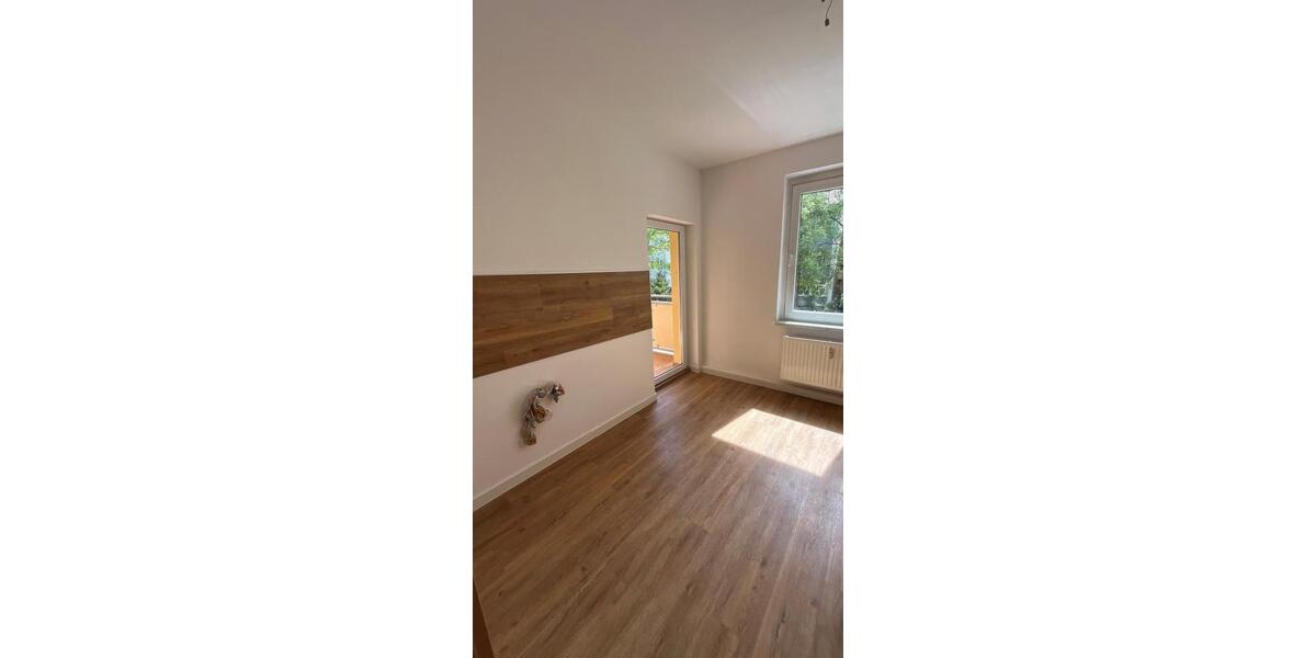 Etagenwohnung Schkeuditz - 5 Zimmer, 94 m&sup2;, 775&euro; | Angebot:26662737