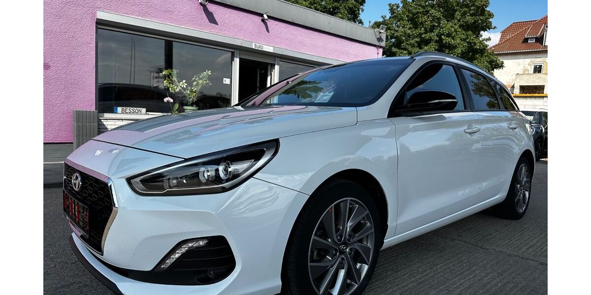 Hyundai i30 120.251 km 13.990 &euro; Kabelsketal OT Gröbers 06184