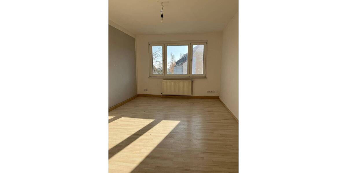 Etagenwohnung Groitzsch Großpriesligk - 3 Zimmer, 59 m&sup2;, 355&euro; | Angebot:24450619