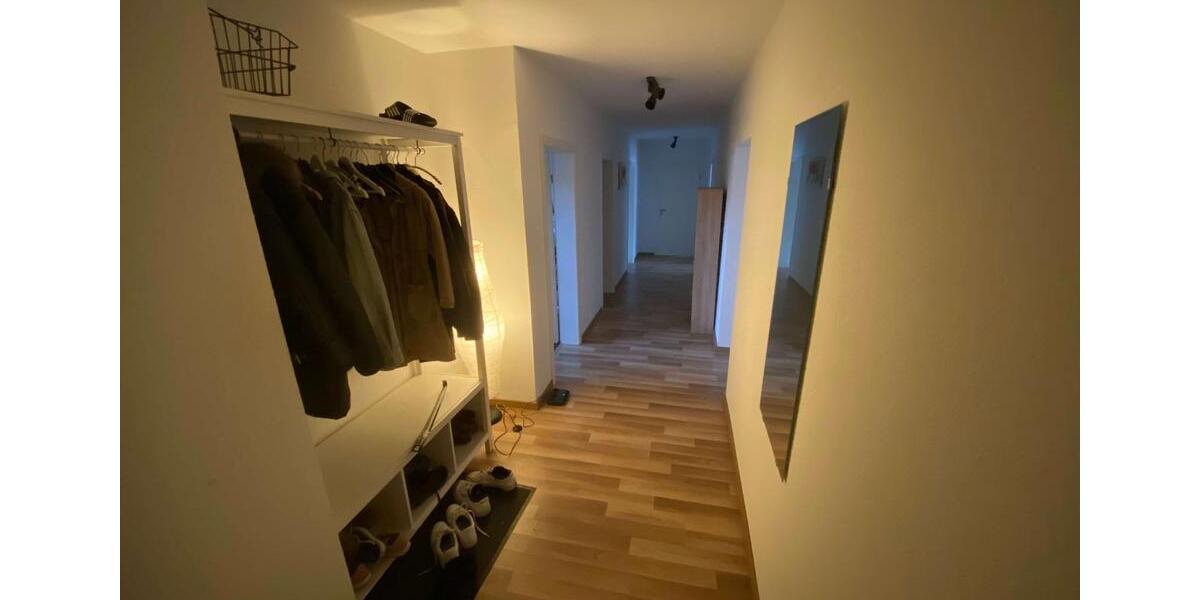 NEUBAU+TRAUMWOHNUNG+5-R.+1 BALKON+TOLLES BAD+GÄSTE WC+FBH+LIFT+TIEFGARAGE++UVM.+ 5 zimmer