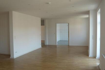 Wohnung Delitzsch - 3 Zimmer, 123 m&sup2;, 1.050&euro; | Angebot:26350226