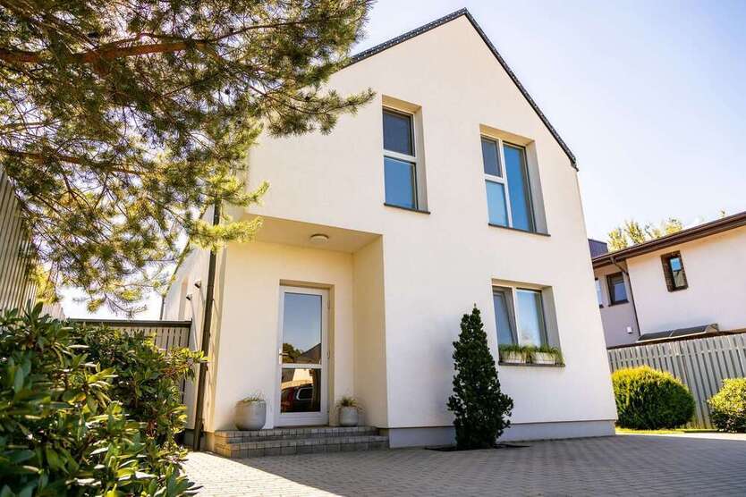 Grundstück zu verkaufen in Borna 95.000 € 457 m²