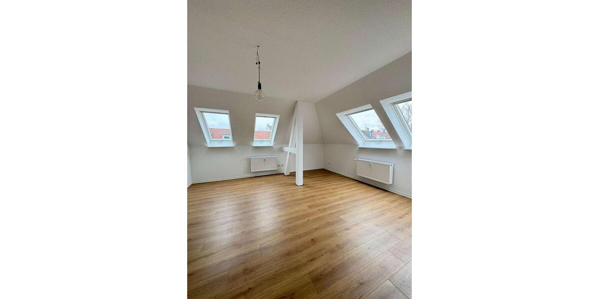 Dachgeschoßwohnung Leipzig Ost - 2 Zimmer, 70 m&sup2;, 849&euro; | Angebot:25146172