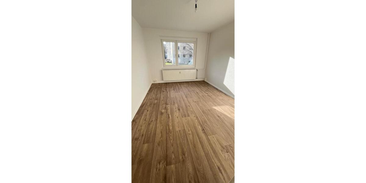 Etagenwohnung Leipzig Lausen-Grünau - 3 Zimmer, 67 m&sup2;, 360&euro; | Angebot:26662736