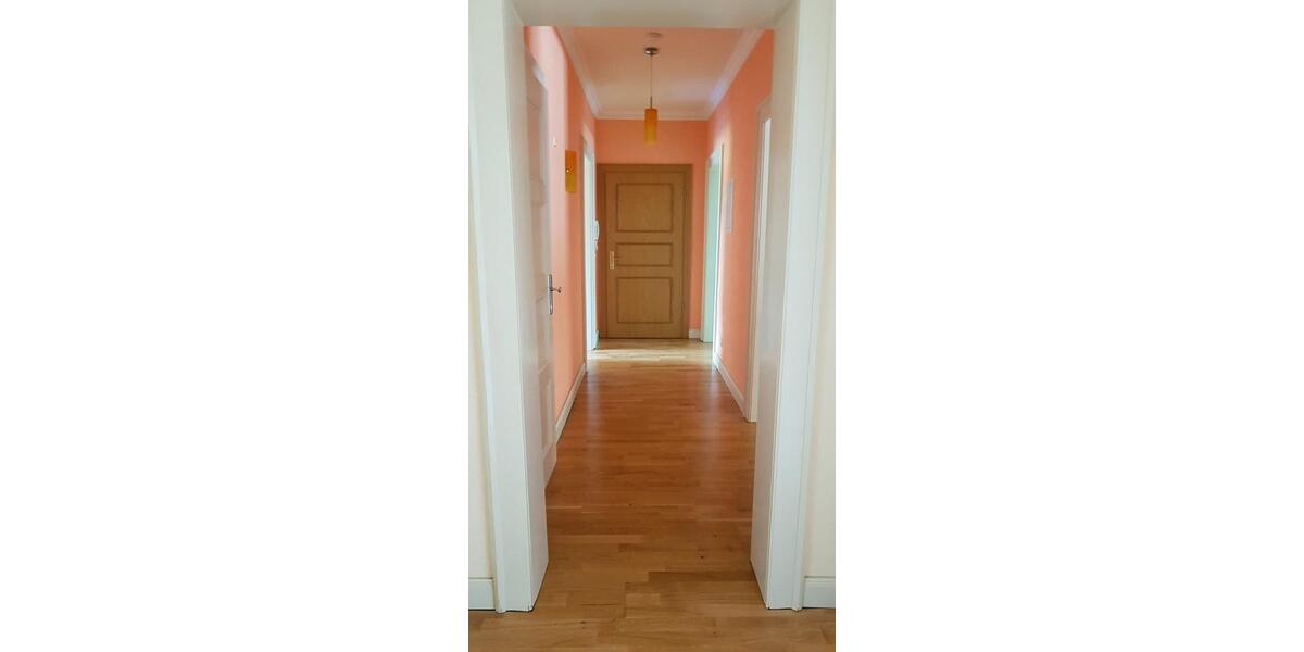 Etagenwohnung Leuna - 3 Zimmer, 83 m&sup2;, 759&euro; | Angebot:26381333