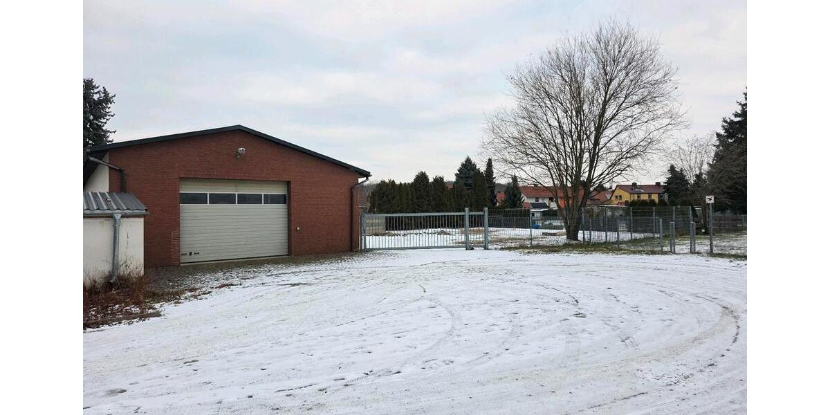 Lagerfläche Lagerhalle Gewerbehalle Gewerbegrundstück Werkstatt zimmer
