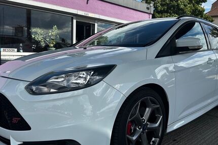 Ford Focus 182.900 km 9.990 € Kabelsketal OT Gröbers 06184