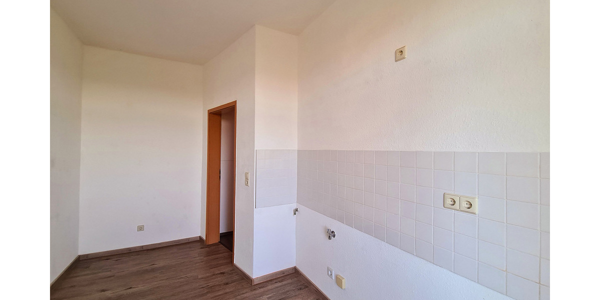 KNAUTKLEEBERG +2 RAUM WOHNUNG + WESTBALKON + AB JULI 2026 - Etagenwohnung Leipzig Knautkleeberg-Knauthain | Angebot:26381340