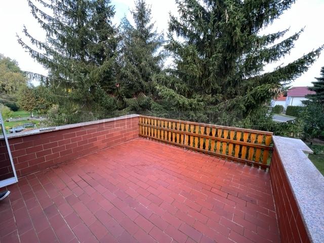 Etagenwohnung Lützen - 3 Zimmer, 110 m&sup2;, 695&euro; | Angebot:23767730