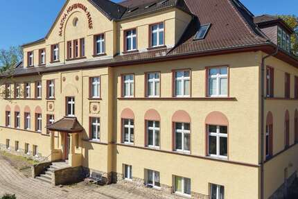 Wohnung Bad Dürrenberg - 5 Zimmer, 131 m&sup2;, 210.000&euro; | Angebot:27108505