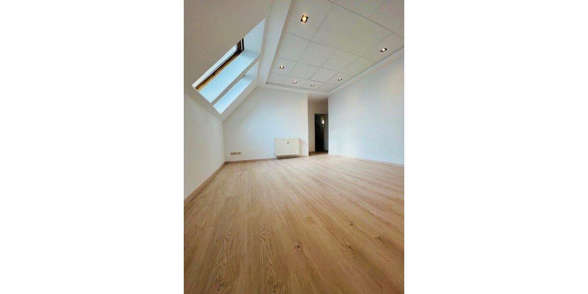 Maisonettenwohnung Zwenkau - 3 Zimmer, 75 m&sup2;, 475&euro; | Angebot:26297233