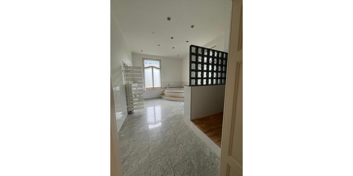 Etagenwohnung Leipzig Mitte - 4 Zimmer, 201 m&sup2;, 2.483&euro; | Angebot:25852904