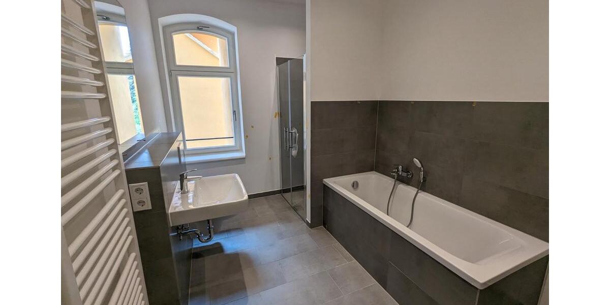 Erdgeschoßwohnung Borna - 3 Zimmer, 88 m&sup2;, 660&euro; | Angebot:26260044