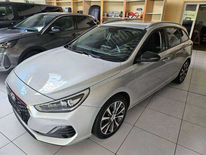i30